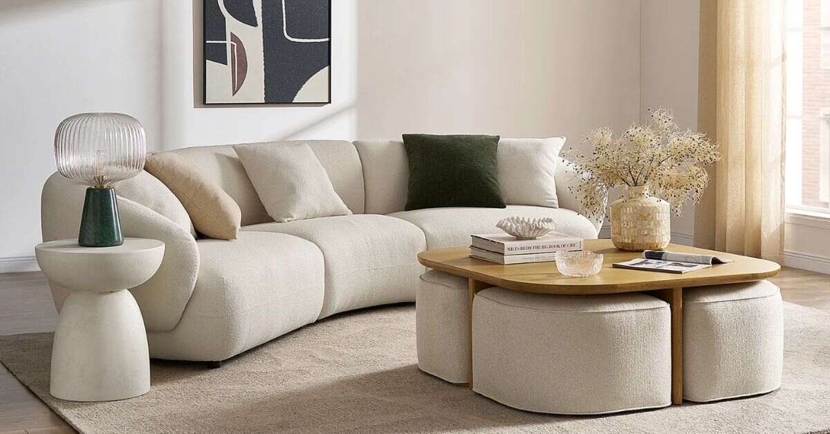 Coffee Table with Stools
