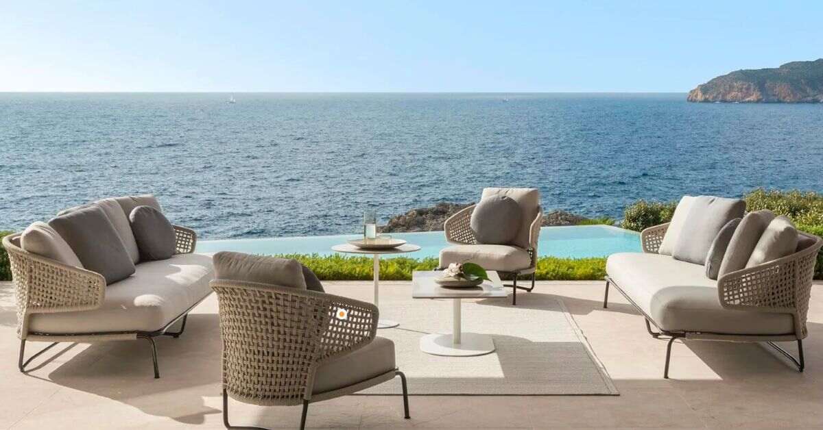 Out Door Coffee Table